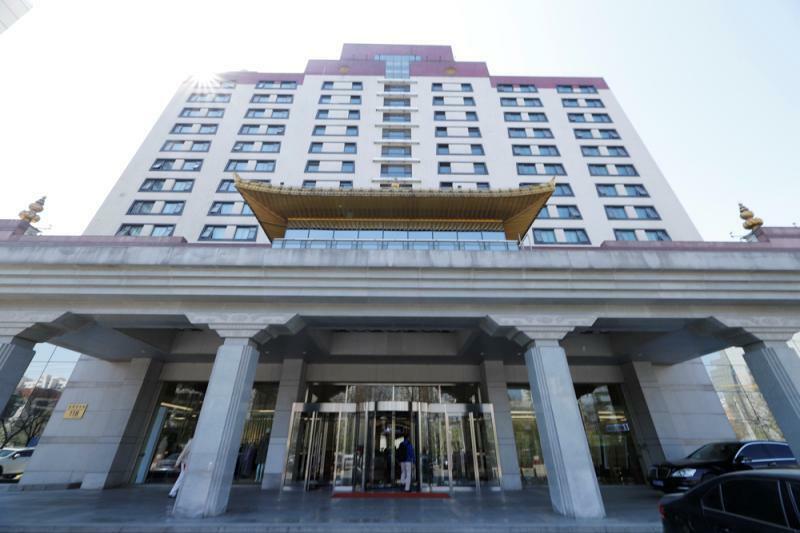 Beijing Tibet Hotel Exterior foto